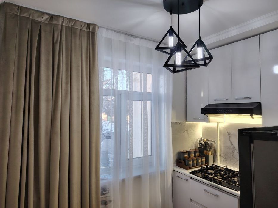 Продам 1 комнатную квартира. С ремонтом и мебелью.