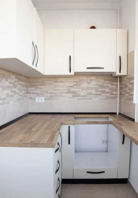 Дава се под наем Тристаен апартамент в Пловдив, Център - 74 кв.м за 178.5 € - Снимка #1