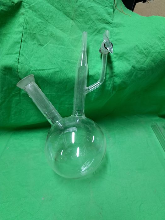 Колба круглодонная с 2-мя и 3-мя горловинами