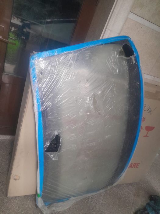 Лобовое стекло мерседес 211 оригинал