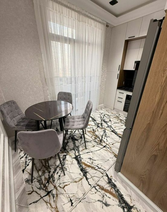 Яккасарой туманида ижарага квартира. Метрогача 10 дақиқа пиёда.