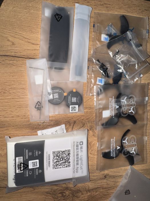 Дрон DJI Avata 2 Fly More Combo