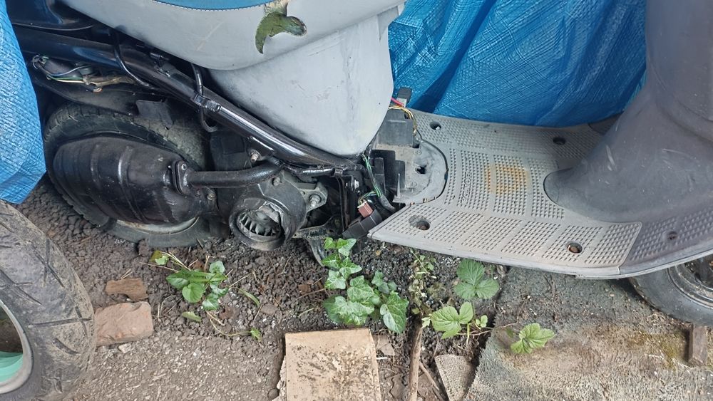 Scuter honda mai trebuie aranjat detali jos preț fix campina