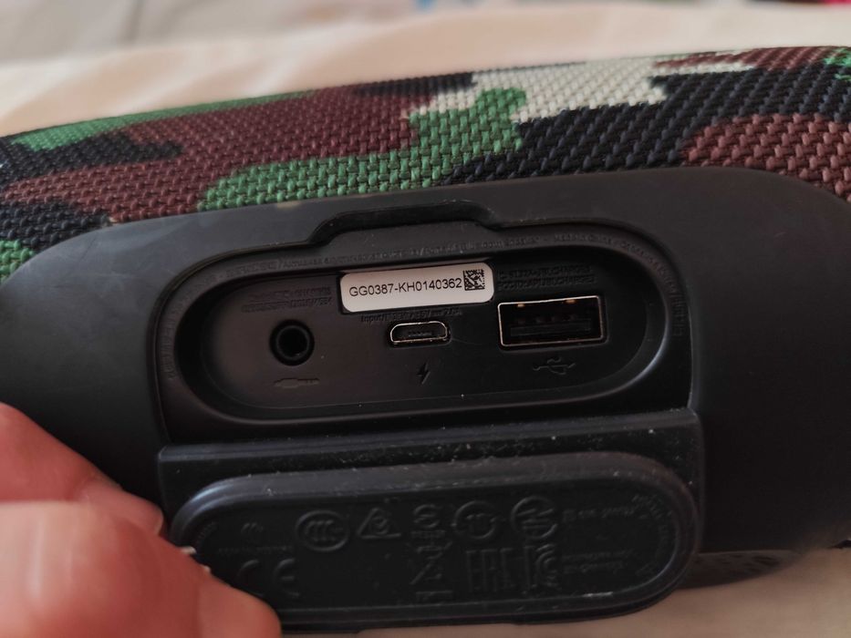 Jbl charge 3 за части