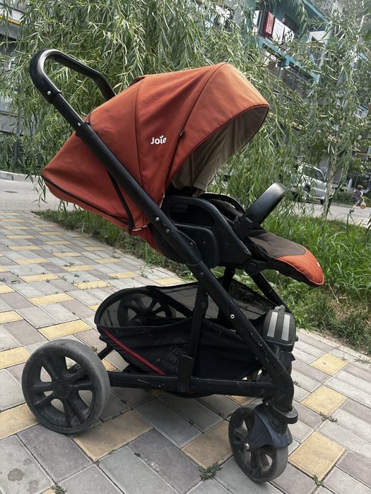 Продам коляску joie chrom