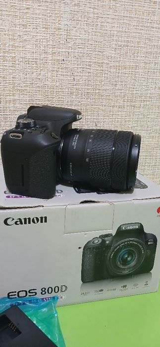 Canon EOS 800 D .