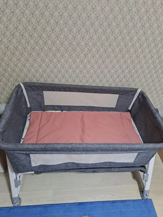 Продам Манеж детский