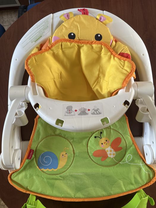Scaun masă bebeluși Fisher Price cu tavita, stare exceptionala