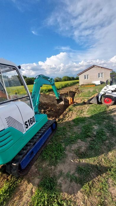 Execut servicii excavari miniexcavator bobcat  Basculabila 3,5 tone