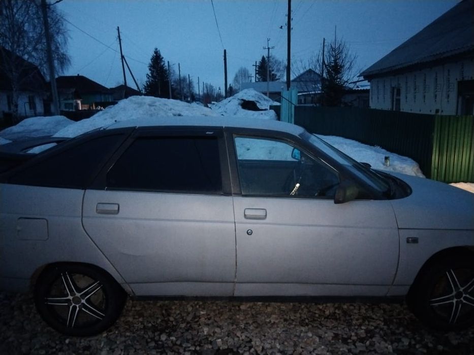 Автомобиль ваз 2112