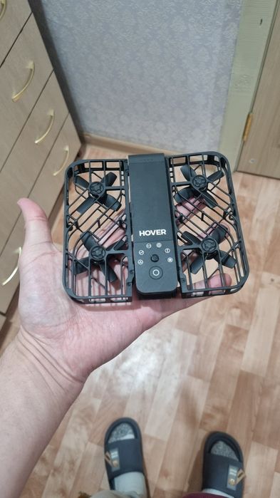 Селфи дрон Hover x1