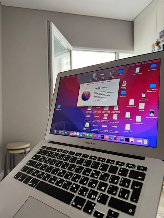 Продам Macbook air 13