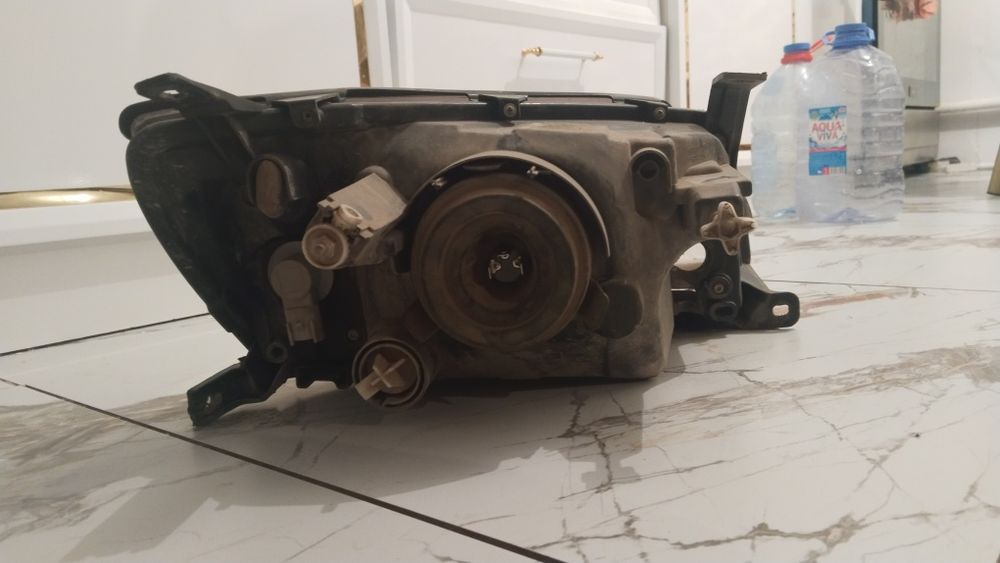 Левый фары гранта