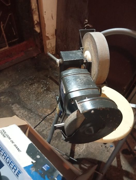 Scule electrice și pe acumulator