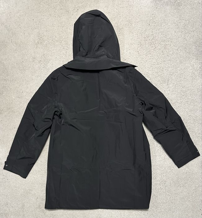 Чисто ново оригинално зимно яке