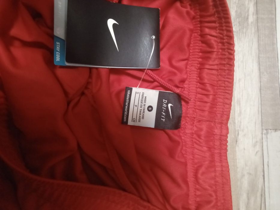 Pantalonii fotbal nike