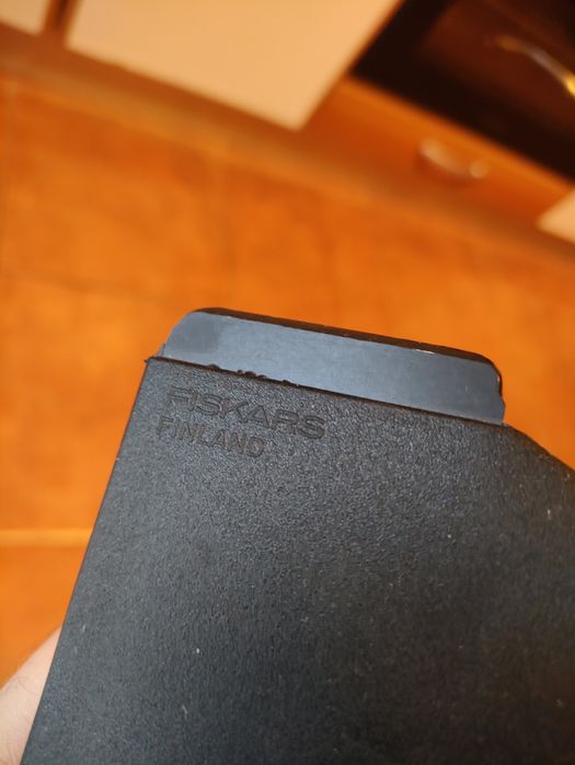 Vand topor Fiskars X10