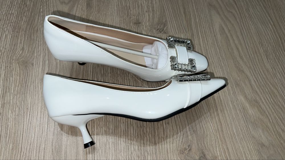 Продам невероятно красивые туфли