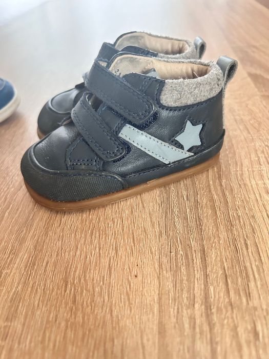 Детски дрехи и обувки