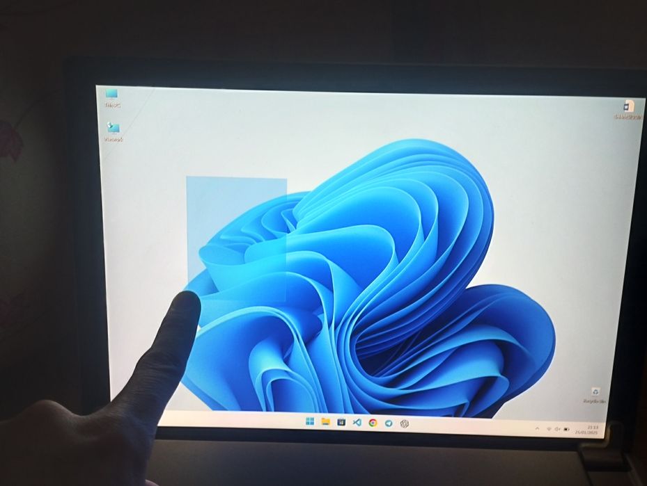 Microsoft Surface Pro srochniy sotiladi