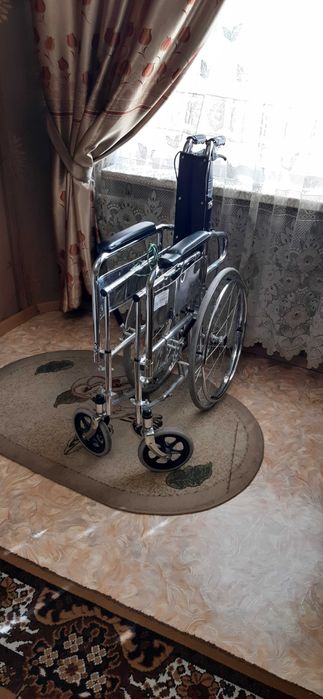 Инвалидная коляска