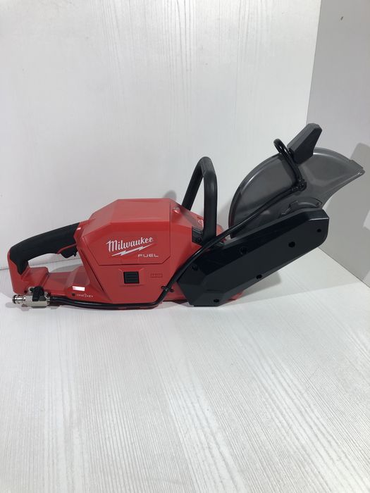 Milwaukee M18 FCOS 230 pentru debitat