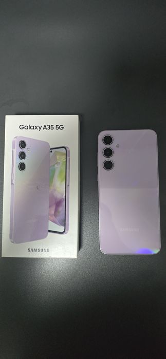 Продам Самсунг А35