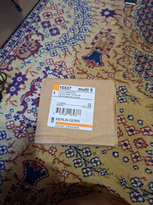 Токов трансформатор 1250/5  schnider