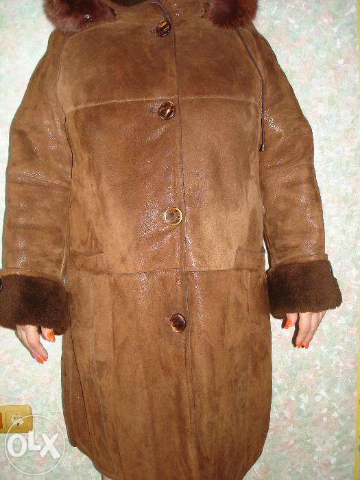 Продам дублёнку женскую.