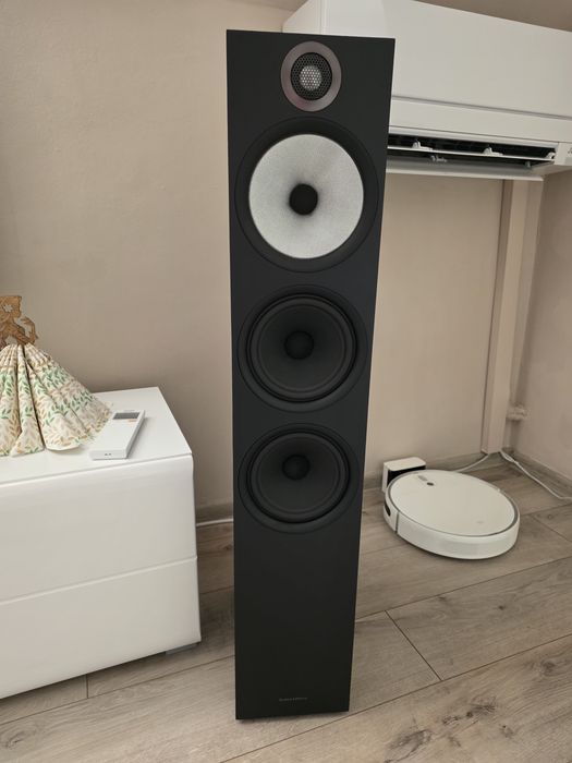 Bowers & Wilkins 603