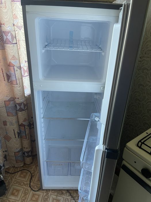 Продам новый холодильник