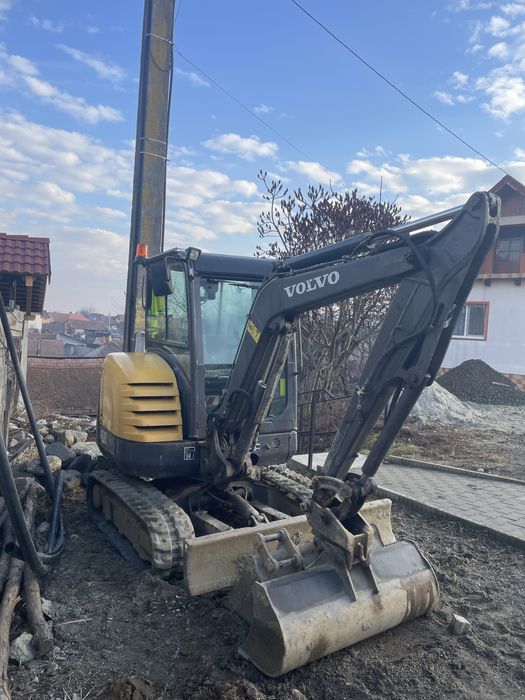 Miniexcavator volvo ec27c