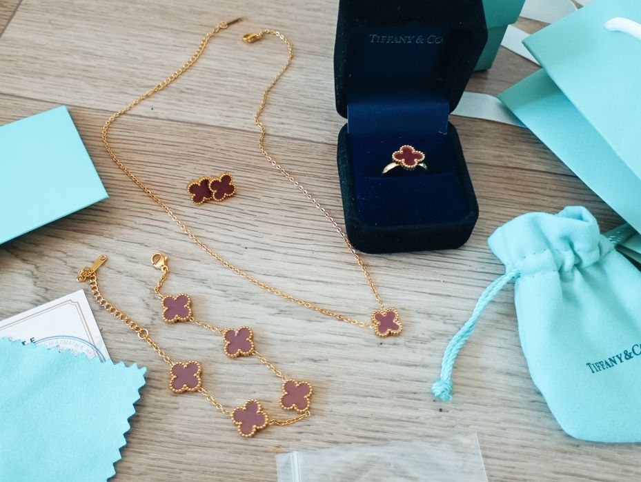 Набор тиффани сатылады