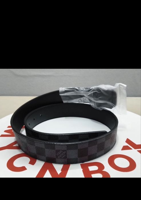 ЧИСТО НОВ!!Louis vuitton belt ( с кутия)