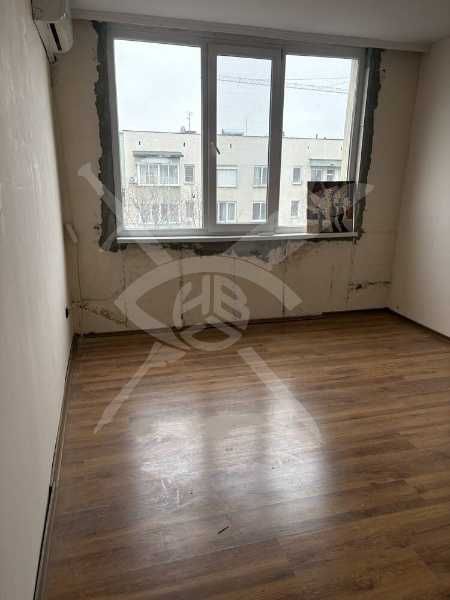 Продава се Тристаен апартамент в Пловдив, Кючук Париж - 70 кв.м за 1020 €/кв.м - Снимка #1