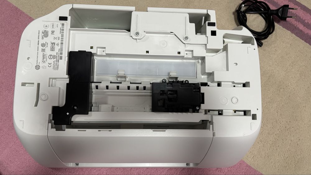 Принтер HP DeskJet 2320