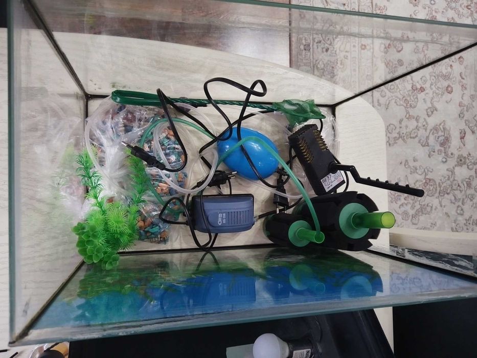 Продам аквариум 20 литров.