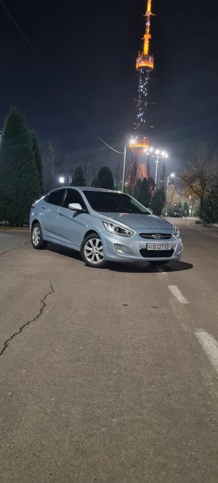 Hyundai Accent год выпуска 2011 год