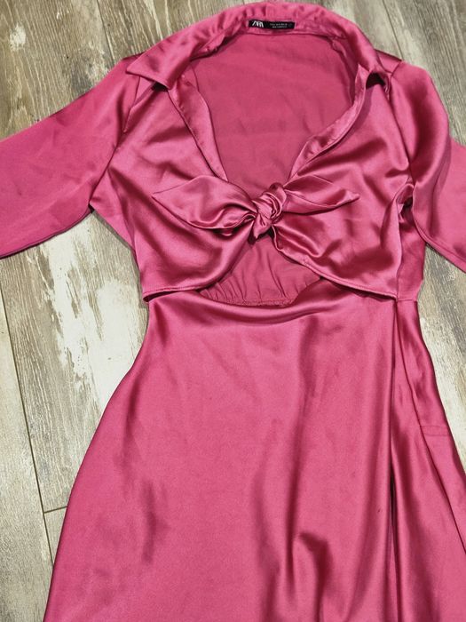 Рокля  ZARA / сатен