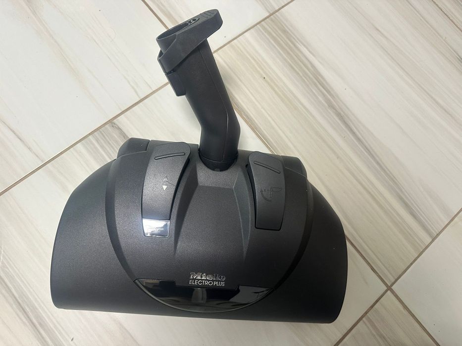 Mă vinde și sunt nou nouț!