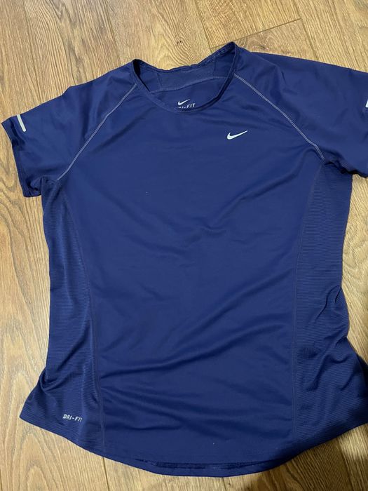 Nike  блуза и потник носени няколко пъти 20  лв /бр-