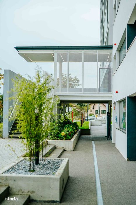 Spatii comerciale Avanera Suceava, parter si demisol, 2.600 euro/mp
