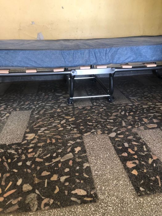 Ново походно легло