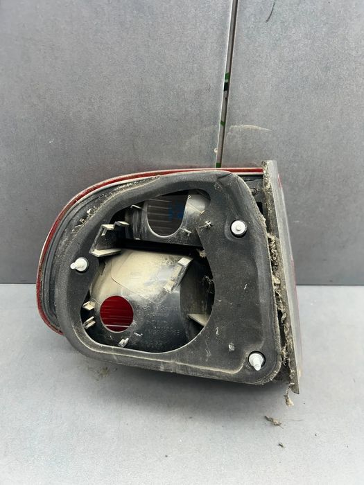 Lampa / Tripla stop dreapta pe aripa 1M5945096B Seat Toledo 2002