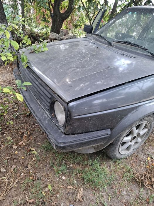 Продавам WV Golf 1.6 bz