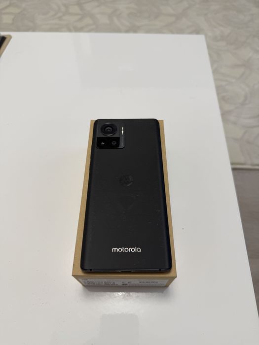 Motorola Edge 30 Ultra 12GB RAM 256GB