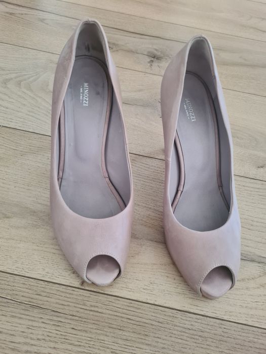 Pantofi piele naturala culoare liliac cu toc și decupaj