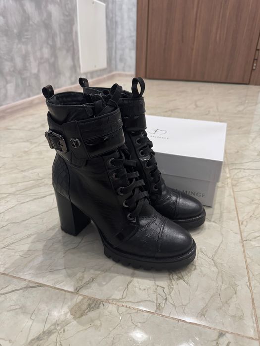 Дамски боти Eva Minge