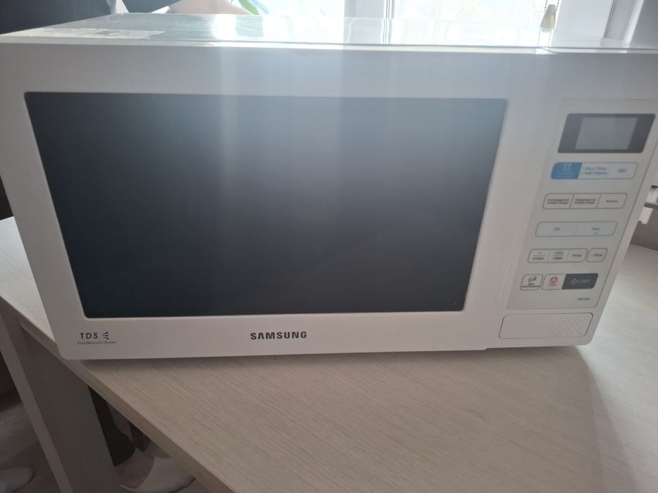 Микроволновка Samsung