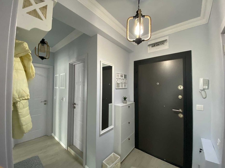 Дава се под наем Тристаен апартамент в София, Дружба 1 - 75 кв.м за 700 € - Снимка #2